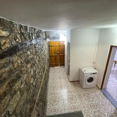 Castle Center Penzion Berat