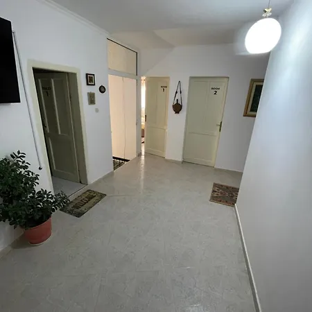 Castle Center Berat